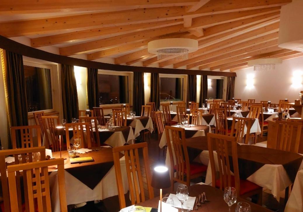Ciasa Alpina Relax Hotel Moena Buitenkant foto